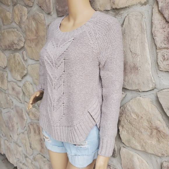 AERIE | Gray Crew Neck Knit Sweater - Picture 2 of 8